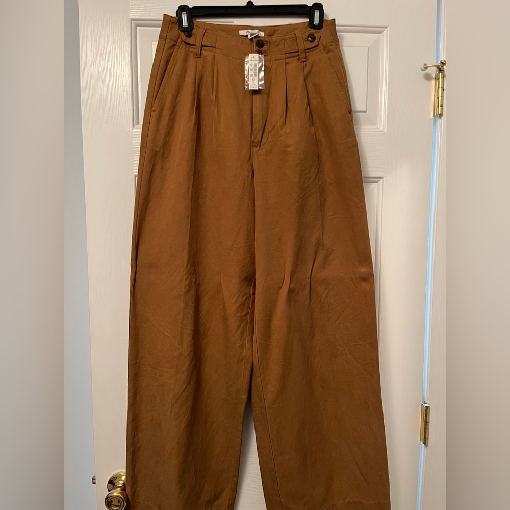Brand new Madewell dark khaki Groucho pants